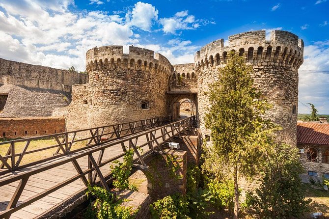 Belgrade Private Driving & Walking Tour - From Slavija Square to Republic Square