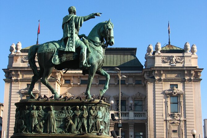 Belgrade Private Layover Tour With Return Airport Transfers - New Belgrade and the Genex Towers