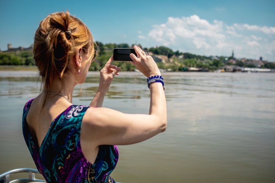 Belgrade: Sightseeing Boat Cruise with Drinks - Starting at Kej Oslobođenja 3 in Zemun