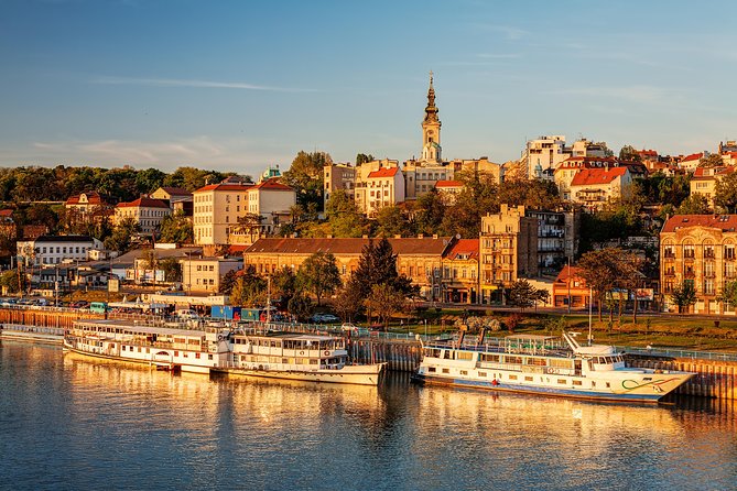 Belgrade Sunset Cruise w/ Live Tour Guide - Meeting the guide near Kralja Petra 7