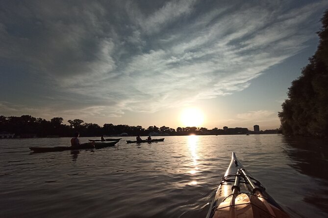 Belgrade sunset kayak tour - What is included for $35.95?