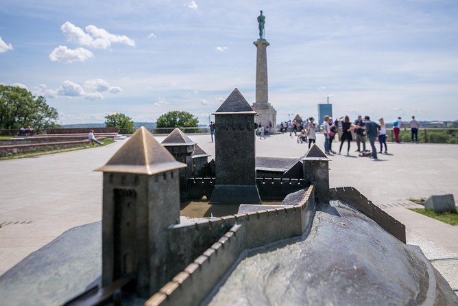 Feel Belgrade Welcome tour - Starting at Hotel Moskva and Republic Square