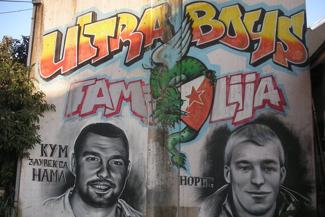 Football tour: Red Star and Partizan Ultras History - Dorcol: Partizan murals and a neighborhood with two faces