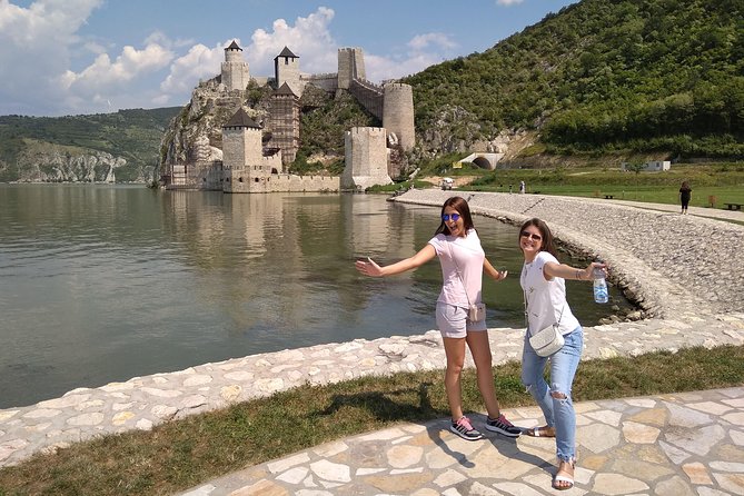 Golubac Fortress w/Iron Gate Speed Boat & Rakija Distillery tour - Guides, vans, and the group experience