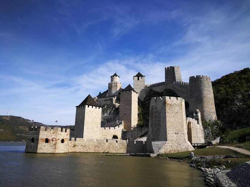 Iron Gate Tour: Golubac Fortress, Lepenski Vir+National Park - The final Danube views