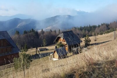 Mokra Gora toure with a Šargan 8 train ride