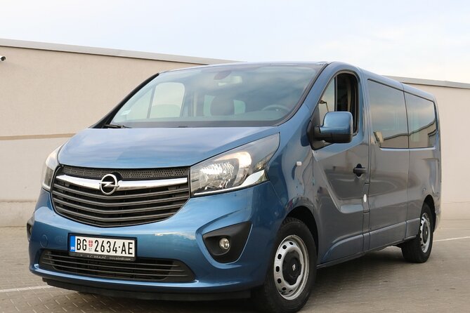 Passenger transport to or from the airport in Belgrade - Cars, Minibuses, and the Four-Person Limit