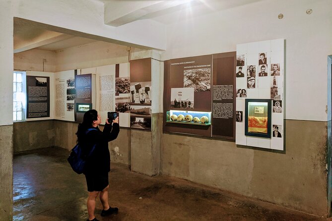Southern Serbia: Full Day Private Trip to Niš from Belgrade - Central Niš, a museum, and time to eat