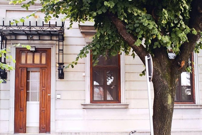 Urban & Alternative Belgrade tour - Cetinjska, from beer industry to nightlife district